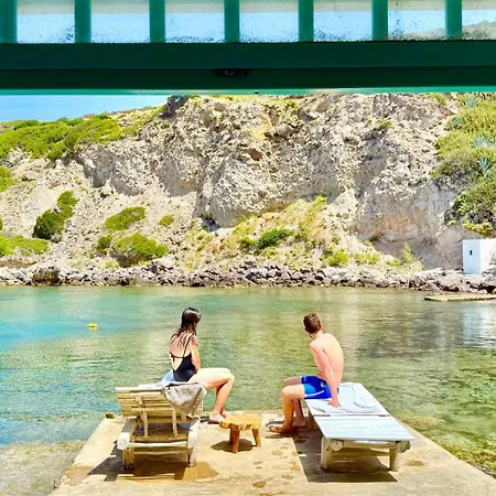 Utopia Boutique On-in The Water Between 2 Seas Ideal 5 People Plaka (Milos)