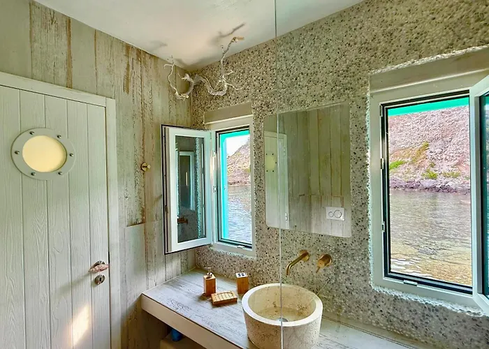 Villa Utopia Boutique On-in The Water Between 2 Seas Ideal 5 People *