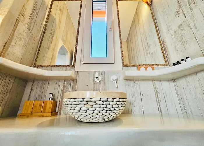 Villa Utopia Boutique On-in The Water Between 2 Seas Ideal 5 People Plaka (Milos)